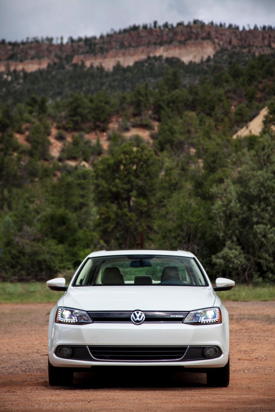  Volkswagen Jetta Hybrid 2012 года  (фото 83 из 133)
